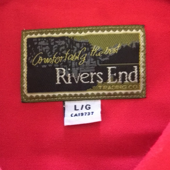 Ferrari Quebec short sleeve shirt. Used once at F1 event . Size is a Large . - Picture 6 of 7